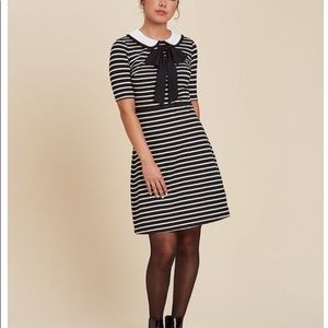 Striped dress with bow